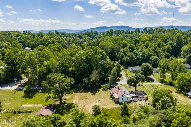 113 Mcinturff Lane, Johnson City, TN 37604