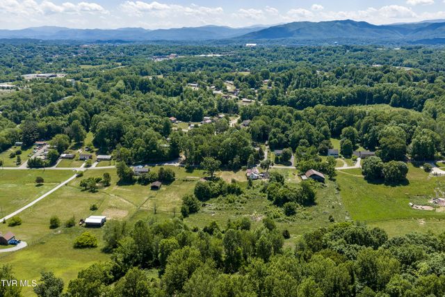 113 Mcinturff Lane, Johnson City, TN 37604