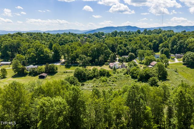 113 Mcinturff Lane, Johnson City, TN 37604
