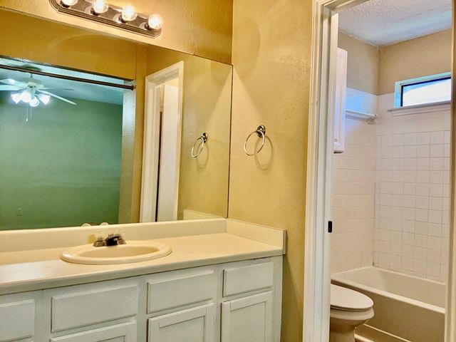 2105 Balsam WAY, Round Rock, TX 78665