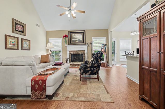 63 Avondale, Newnan, GA 30265