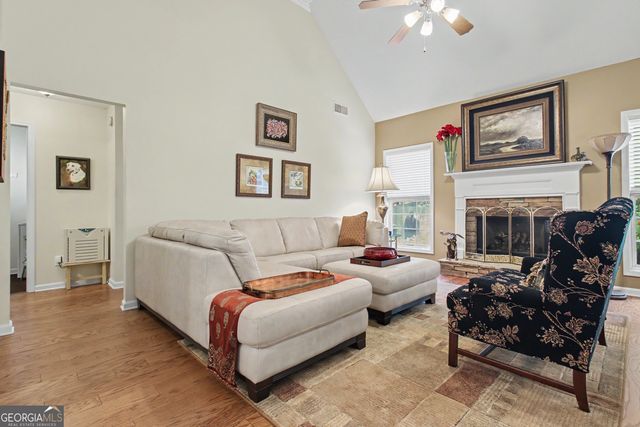 63 Avondale, Newnan, GA 30265