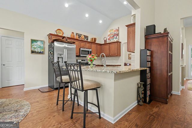 63 Avondale, Newnan, GA 30265