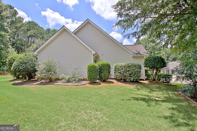 63 Avondale, Newnan, GA 30265