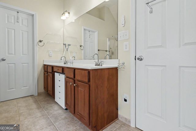 63 Avondale, Newnan, GA 30265
