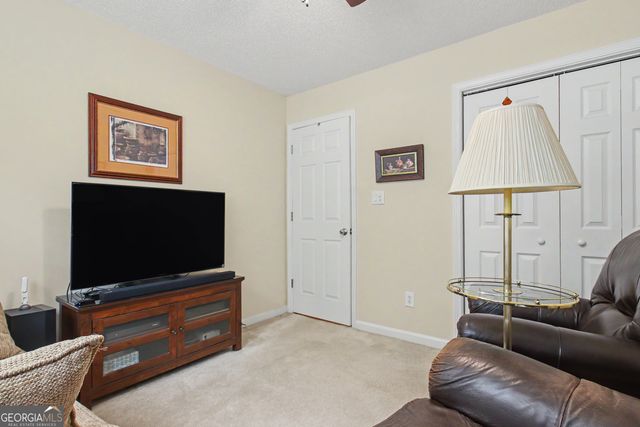 63 Avondale, Newnan, GA 30265
