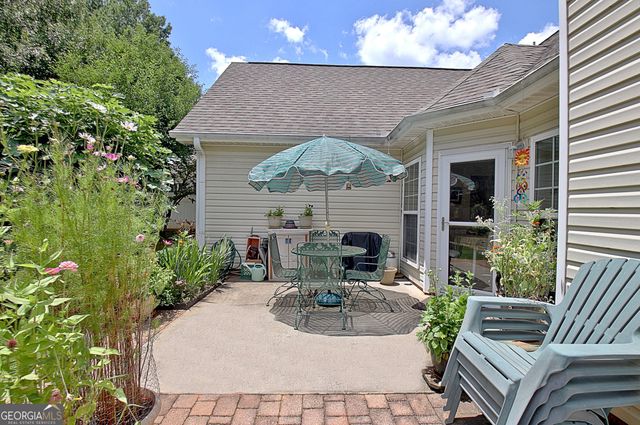 63 Avondale, Newnan, GA 30265