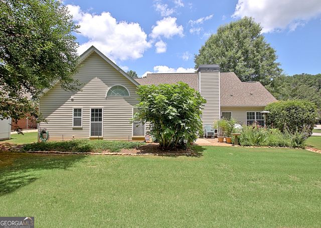 63 Avondale, Newnan, GA 30265