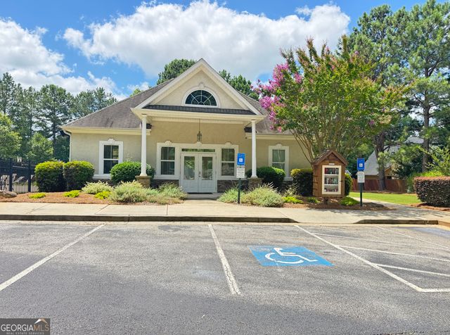 63 Avondale, Newnan, GA 30265