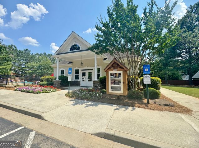 63 Avondale, Newnan, GA 30265