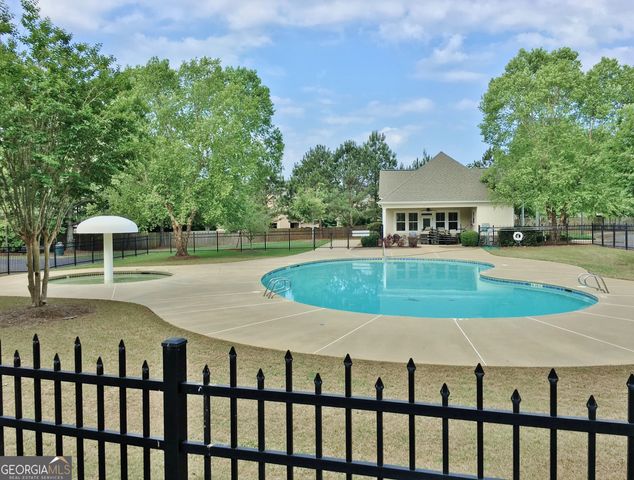 63 Avondale, Newnan, GA 30265
