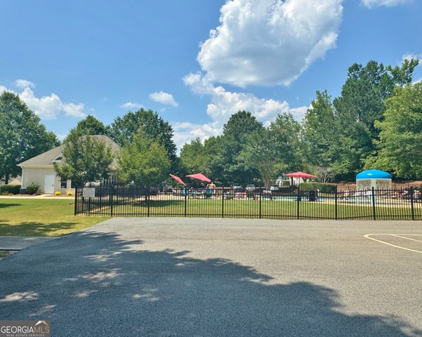 63 Avondale, Newnan, GA 30265