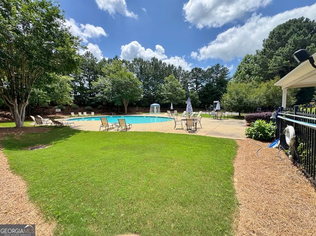 63 Avondale, Newnan, GA 30265