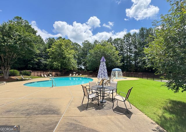 63 Avondale, Newnan, GA 30265