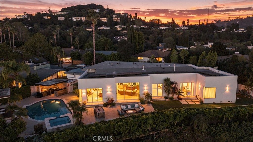 3355 Wrightview Place, Studio City, CA 91604 — photo 3