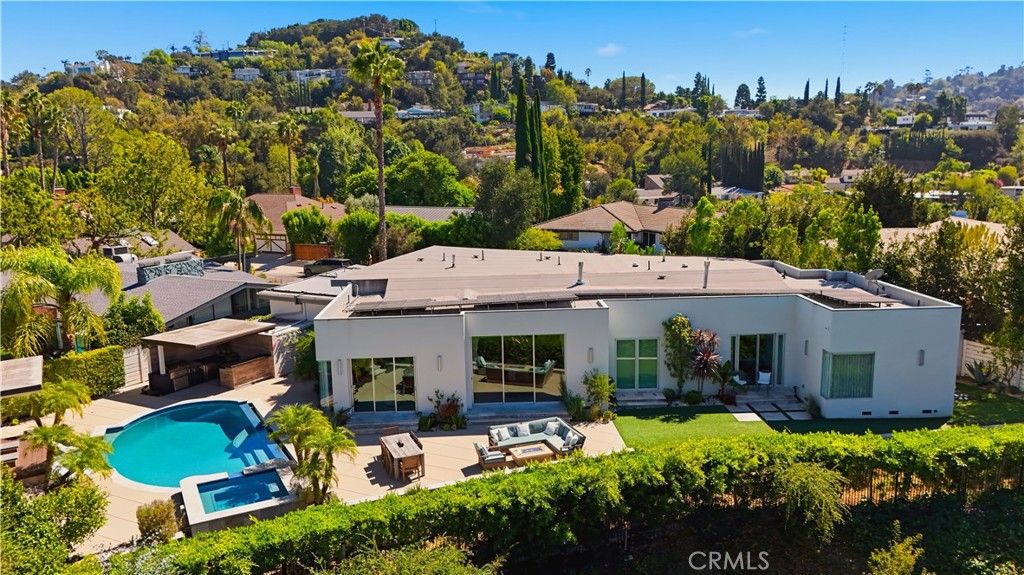 3355 Wrightview Place, Studio City, CA 91604 — photo 4