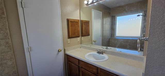 923 Westover Drive, Lancaster, TX 75134