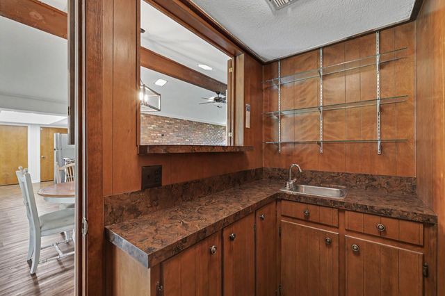 805 Wes Michael Road, Bonham, TX 75418