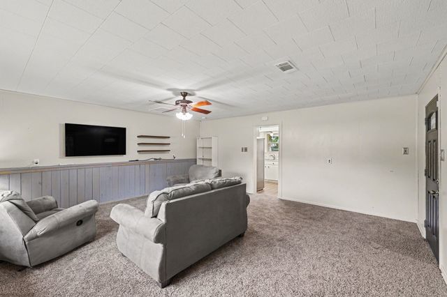 805 Wes Michael Road, Bonham, TX 75418