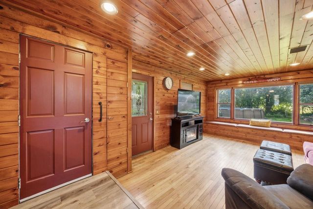 513 N High Street, Fort Atkinson, WI 53538