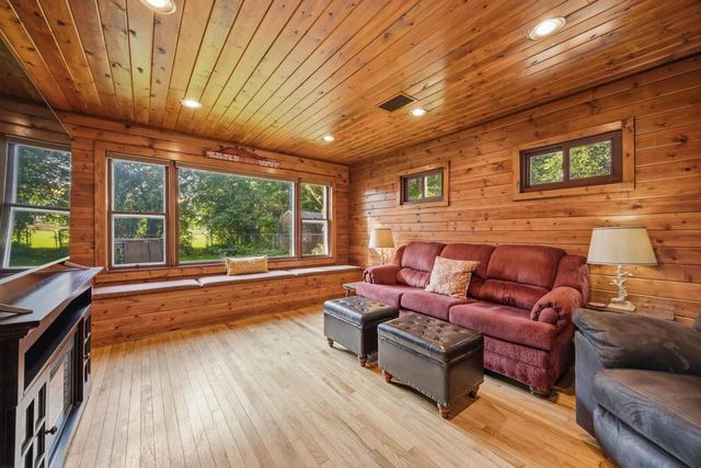 513 N High Street, Fort Atkinson, WI 53538