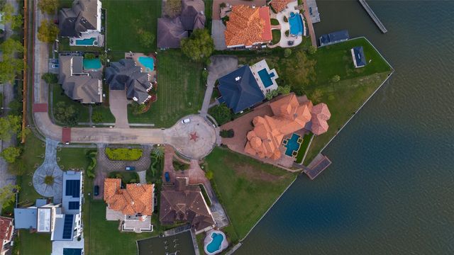 2302 Carina Court, League City, TX 77573