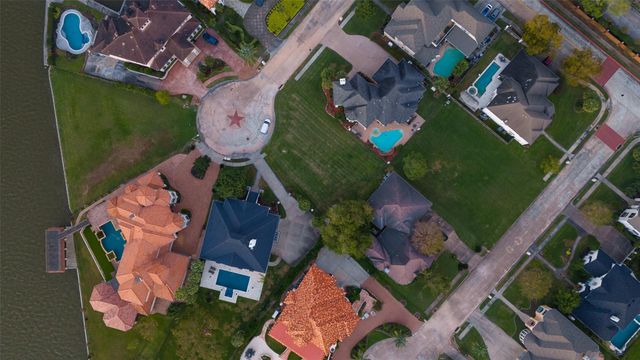 2302 Carina Court, League City, TX 77573