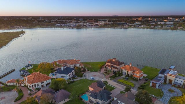 2302 Carina Court, League City, TX 77573