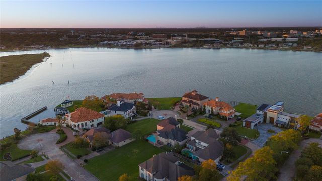 2302 Carina Court, League City, TX 77573