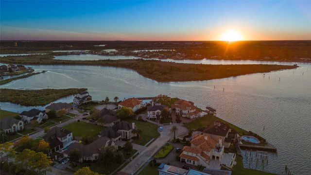 2302 Carina Court, League City, TX 77573