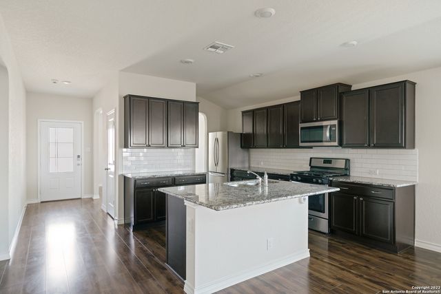 213 Gravel Gray, Cibolo, TX 78108