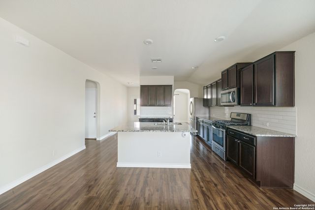 213 Gravel Gray, Cibolo, TX 78108