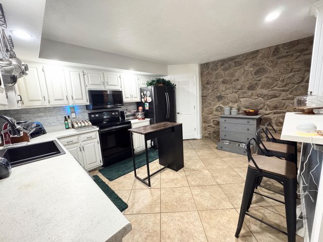 1416 W GEORGETOWN LP, Columbia, MO 65203