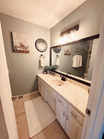 1416 W GEORGETOWN LP, Columbia, MO 65203