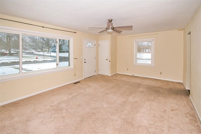 903 N Detroit Street, Buchanan, MI 49107