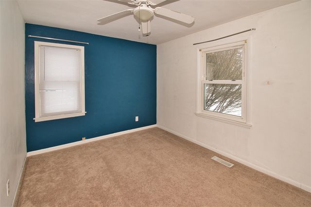 903 N Detroit Street, Buchanan, MI 49107