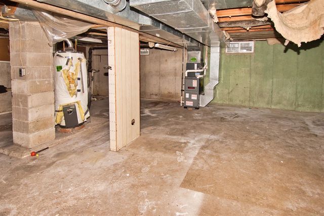 903 N Detroit Street, Buchanan, MI 49107