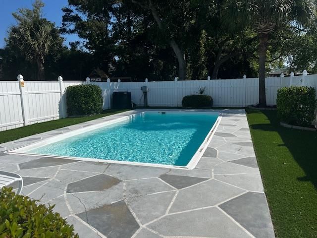 114 7th Ave. S, Surfside Beach, SC 29575