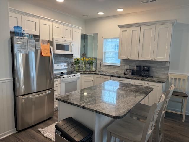 114 7th Ave. S, Surfside Beach, SC 29575