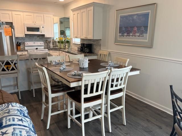 114 7th Ave. S, Surfside Beach, SC 29575