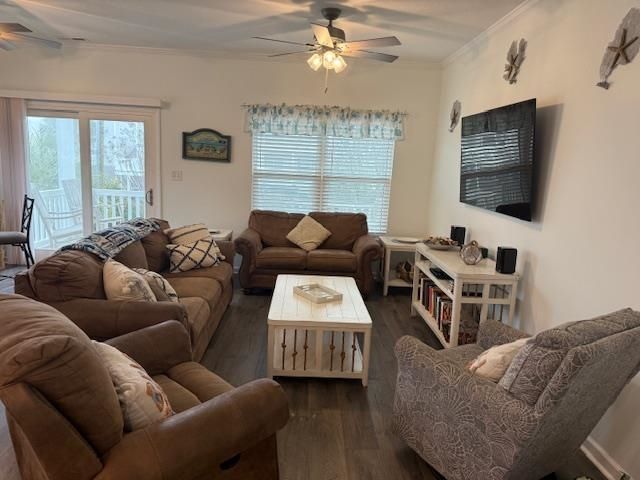 114 7th Ave. S, Surfside Beach, SC 29575