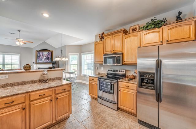 35 AZALEA CV, Somerville, TN 38068