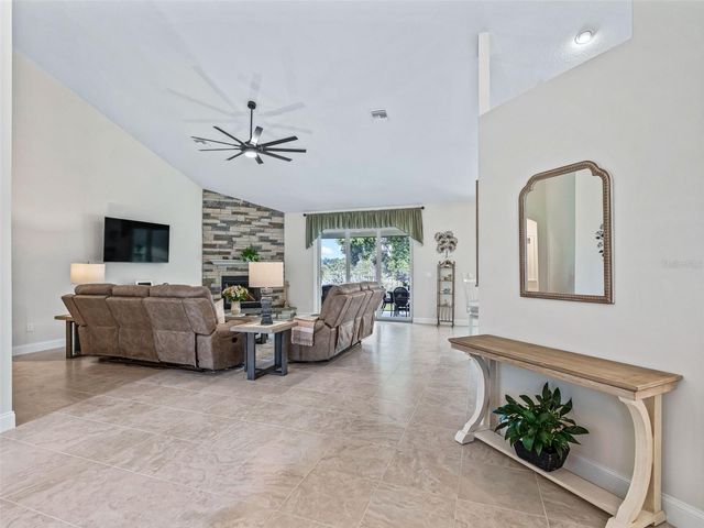 3828 OAK POINTE DRIVE, Lady Lake, FL 32159