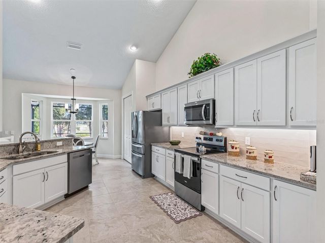 3828 OAK POINTE DRIVE, Lady Lake, FL 32159