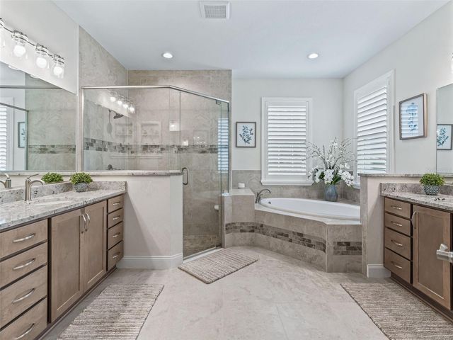 3828 OAK POINTE DRIVE, Lady Lake, FL 32159