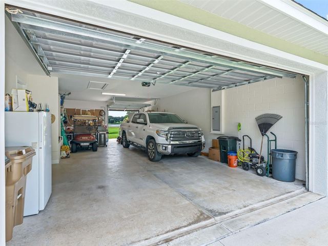3828 OAK POINTE DRIVE, Lady Lake, FL 32159