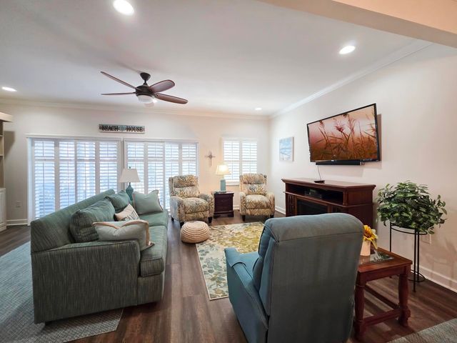 601 Hillside Dr N Apt 1203, North Myrtle Beach, SC 29582