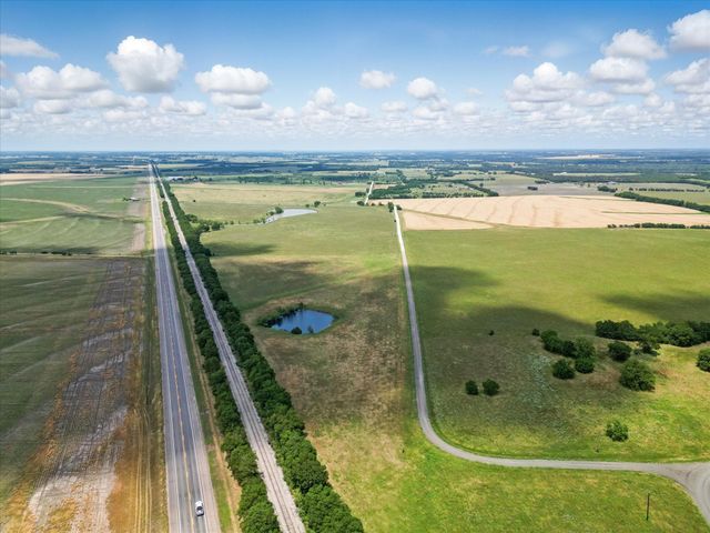 6512 County Road 1050, Celeste, TX 75423