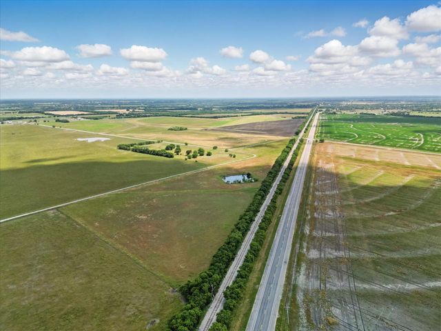 6512 County Road 1050, Celeste, TX 75423