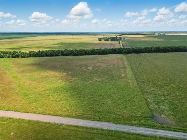 6512 County Road 1050, Celeste, TX 75423
